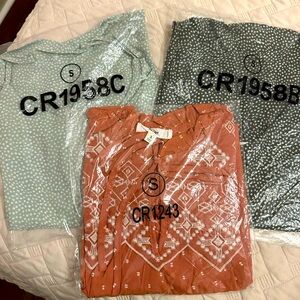 Mine Size Small Tank top bundle. New